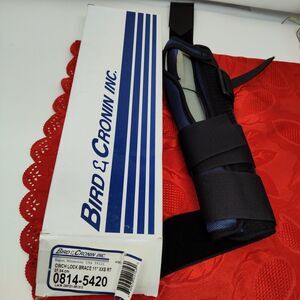 Bird and Cronin Cinch Lock Wrist Brace XXS Right 11"